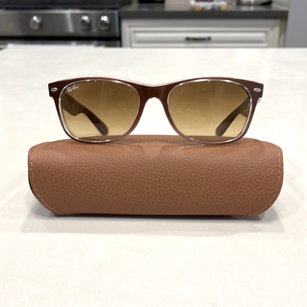 Rayban Mens New Wayfarer Sunglasses